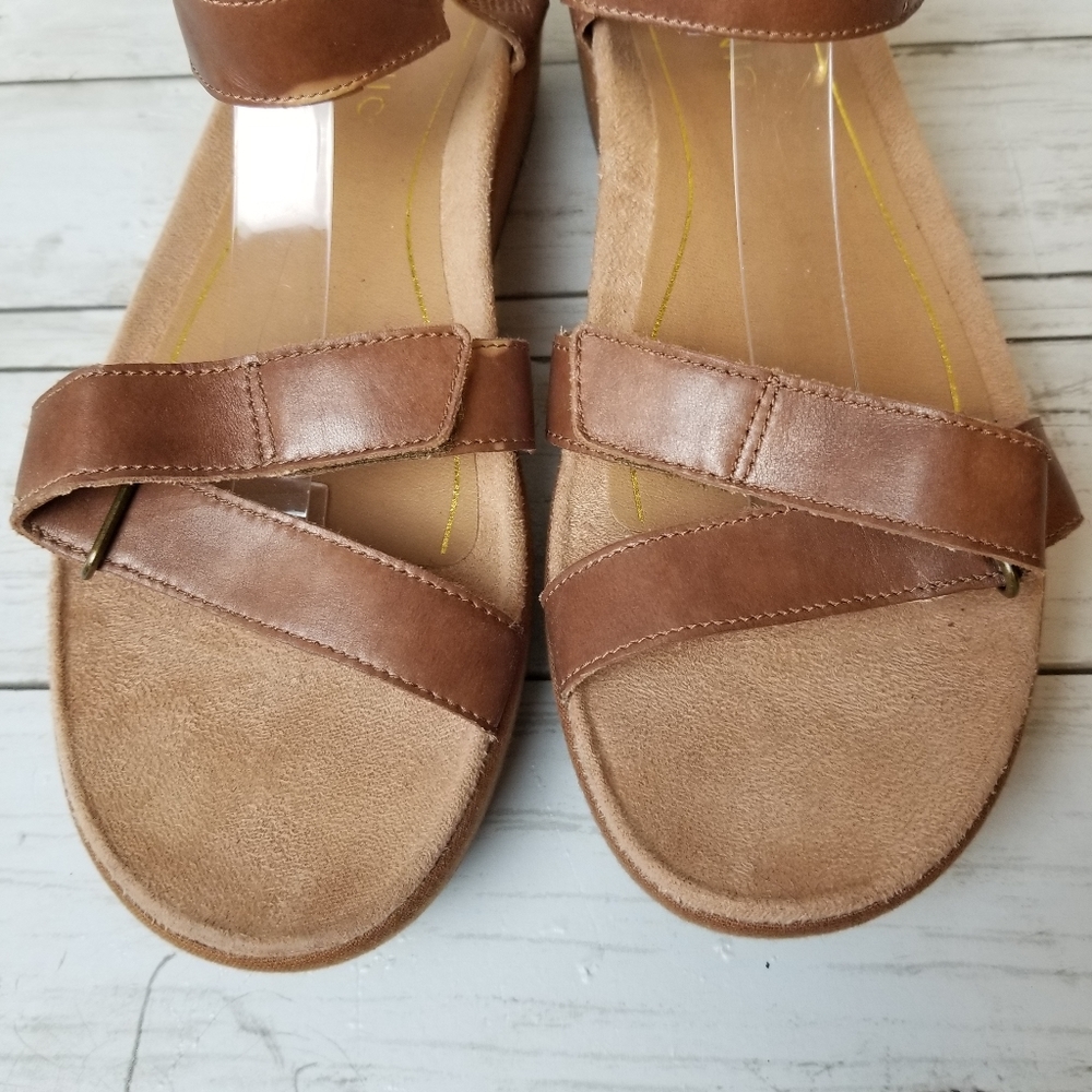 Vionic Kayan Leather Hook And Loop Platform Sanda… - image 4